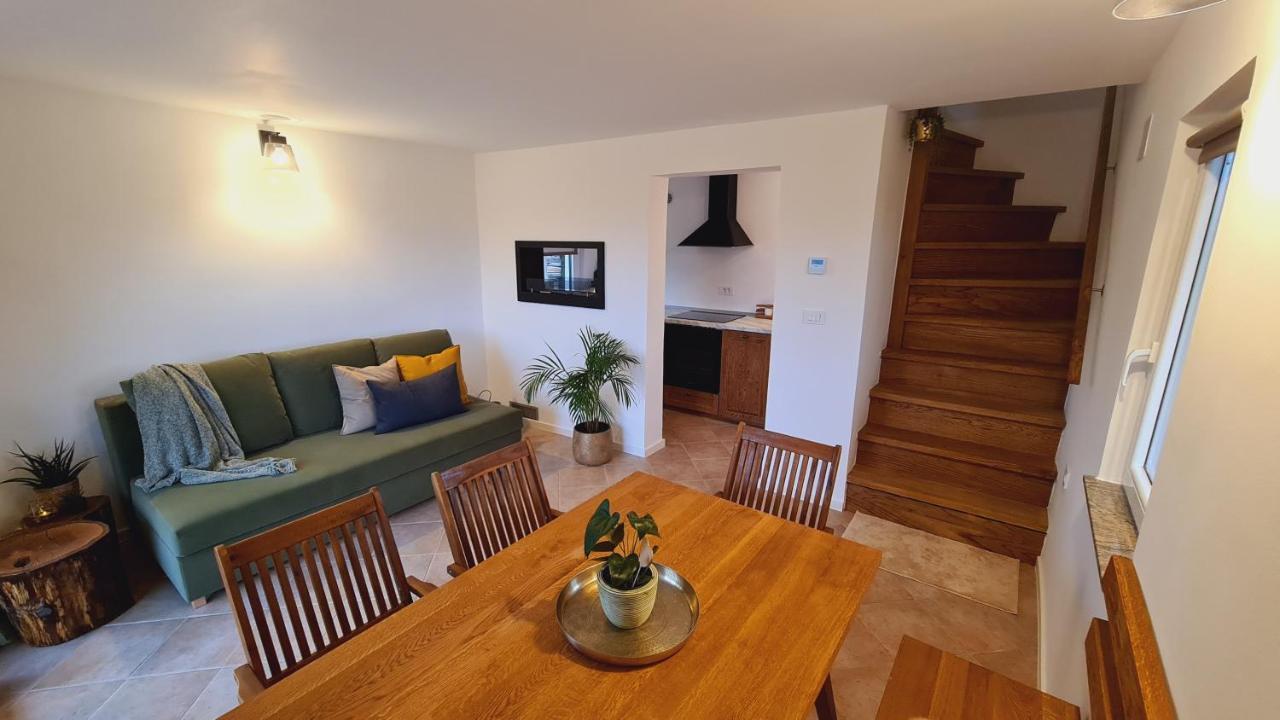 Zidanica Muhic Villa โดเลนิสเก ทอปลิตเซ ภายนอก รูปภาพ